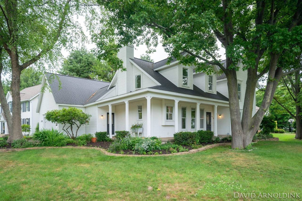401 Erin Isle Court, Holland, MI 49424-6283