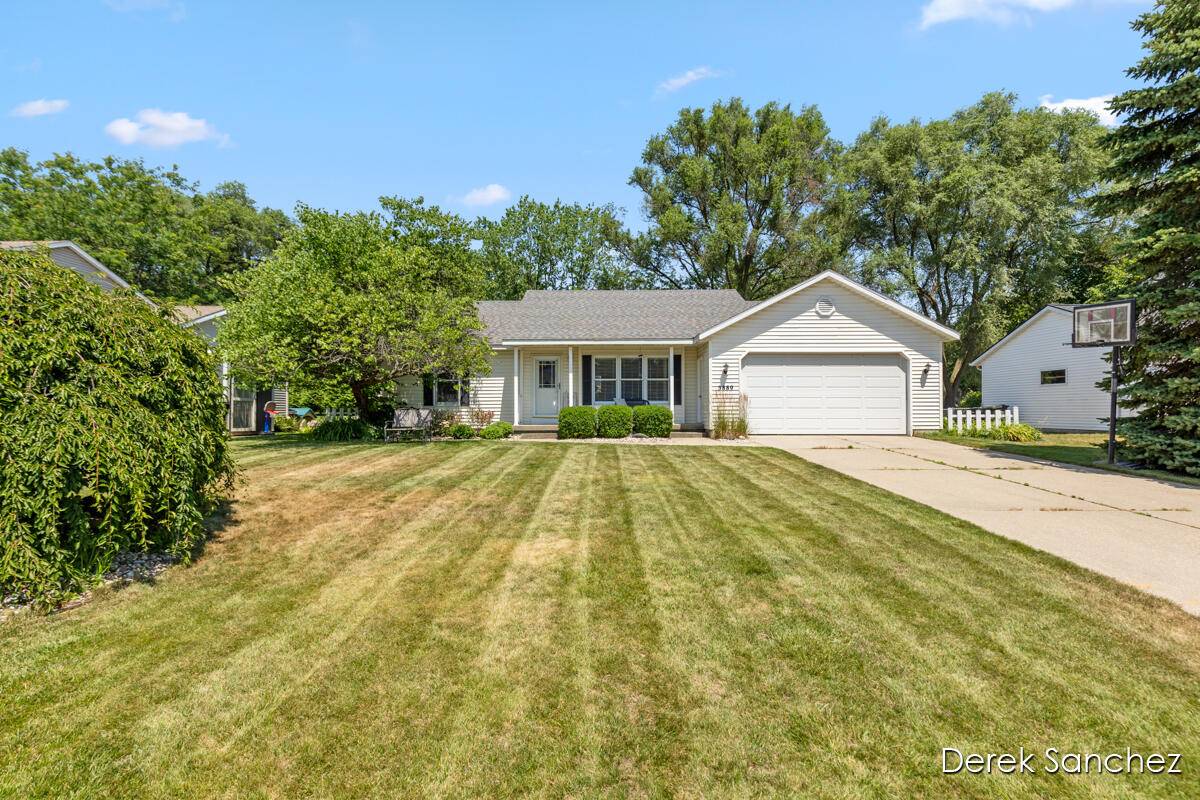 3889 Pebblefield Drive, Hudsonville, MI 49426