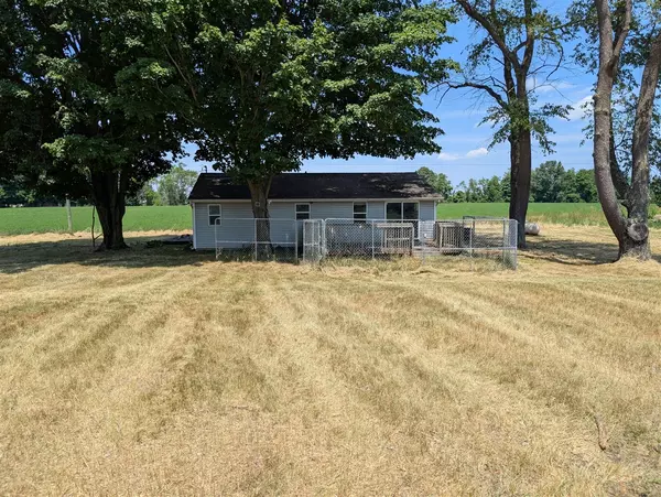 63695 White Street, Cassopolis, MI 49031