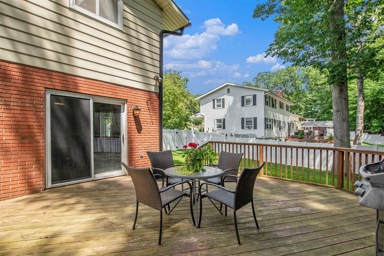 Norton Shores, MI 49441,2471 Norcrest Drive