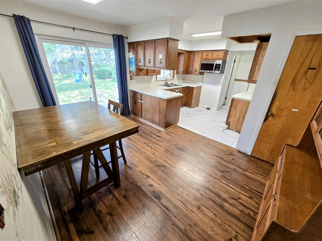 Warren, MI 48093-4663,27751 Palomino Avenue