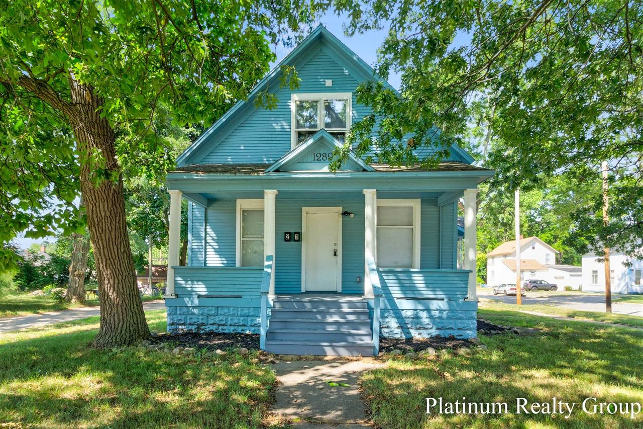 1289 Wood Street, Muskegon, MI 49442-3562
