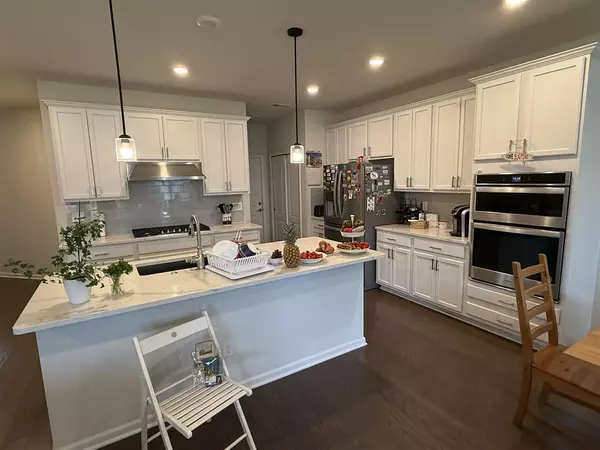 Novi, MI 48375,22478 WOODBRIDGE Lane