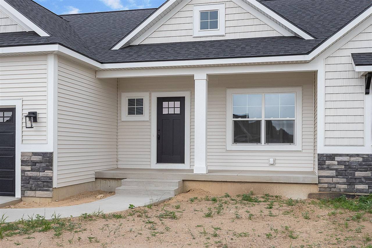 Holland, MI 49423,6153 Lake Wind Avenue