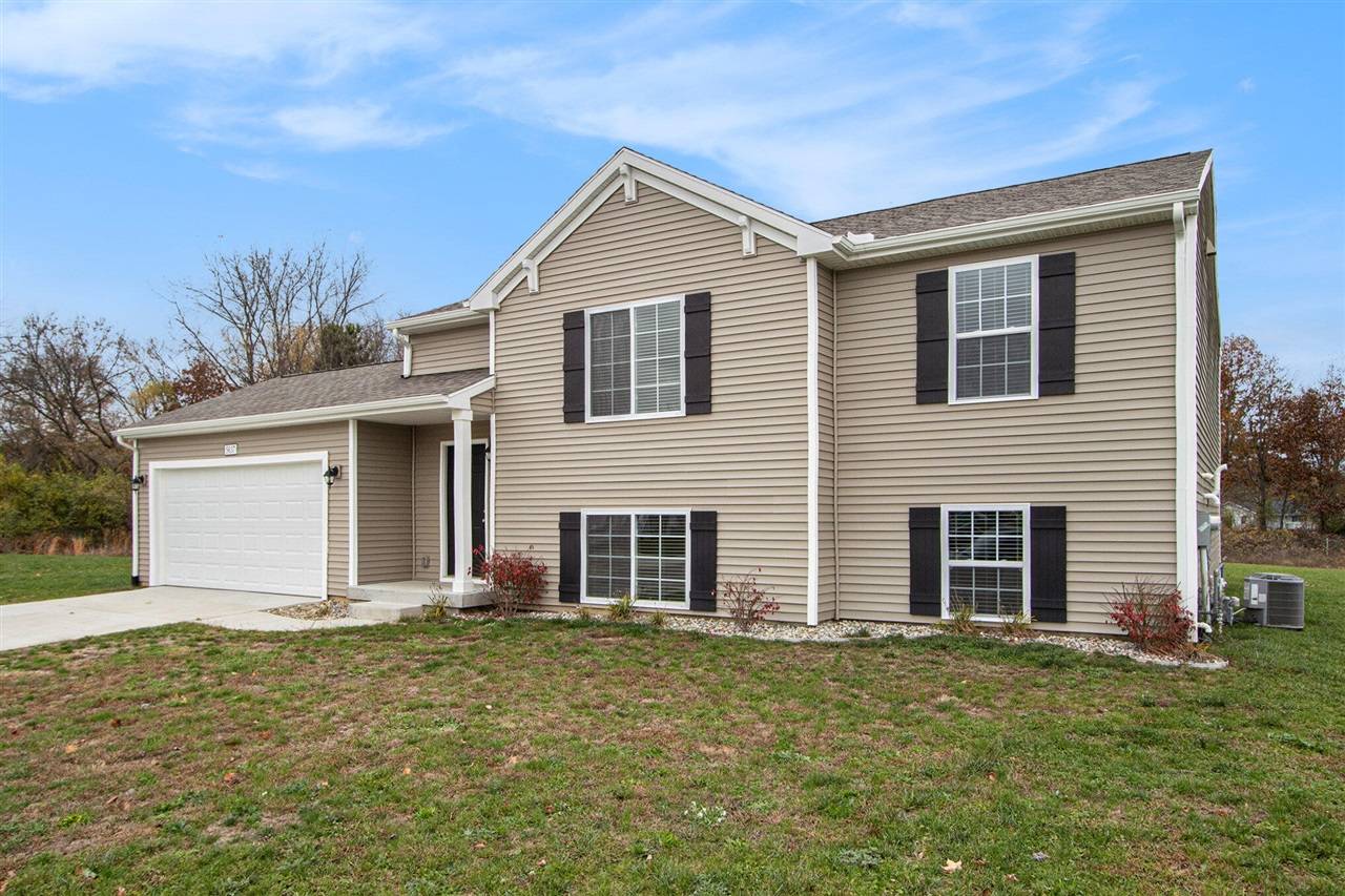 5487 Mammoth Drive, Caledonia, MI 49316