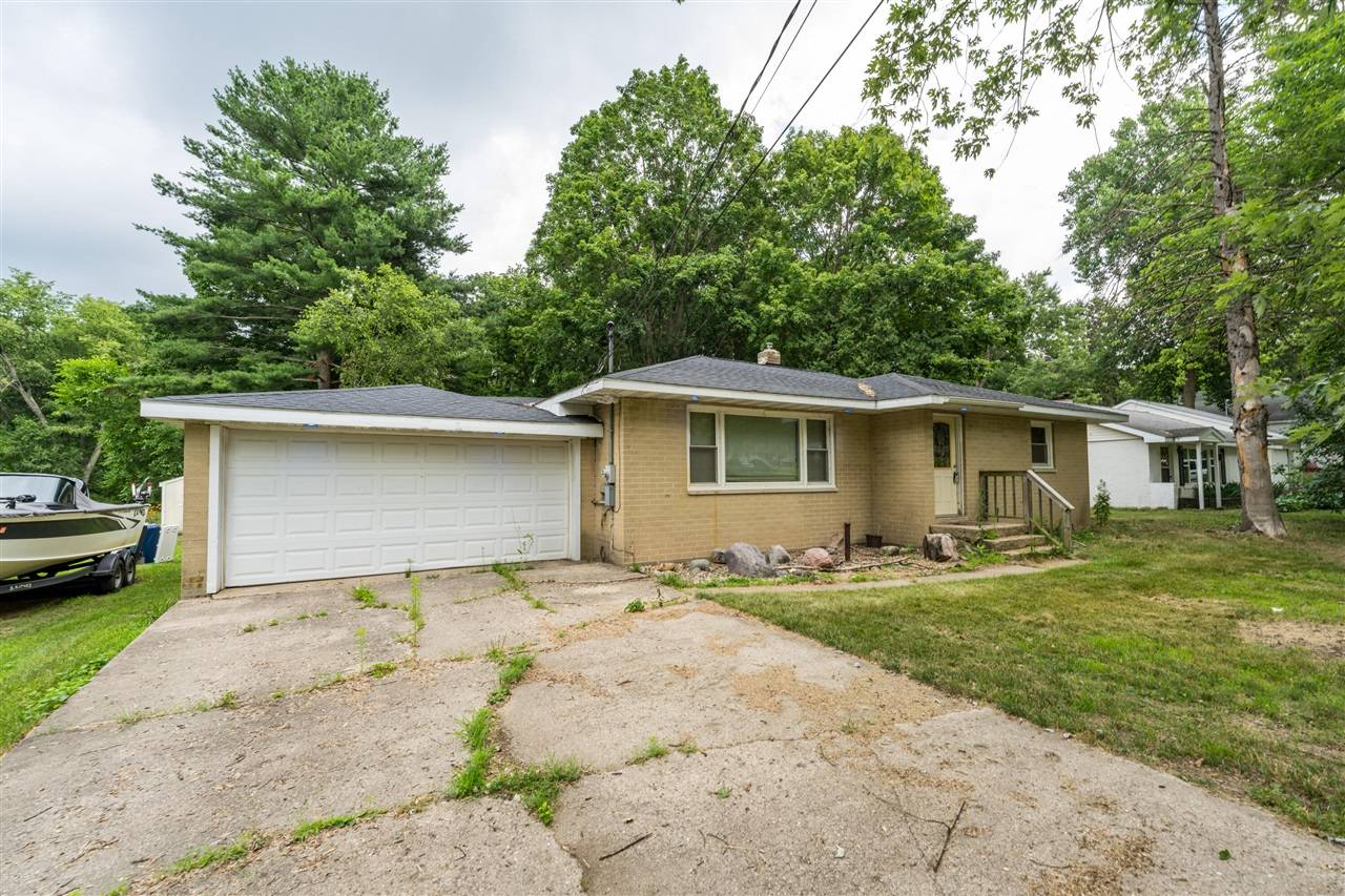 45412 86th Avenue, Decatur, MI 49045-8835