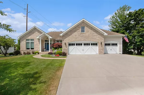 172 Bay Meadows Drive, Holland, MI 49424-6600