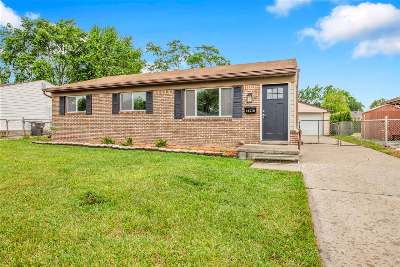 38216 N Jean Court, Westland, MI 48186-3836