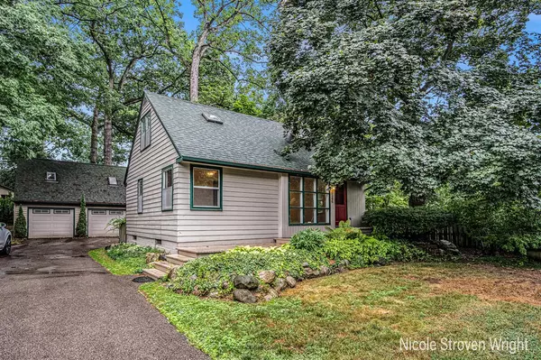 2146 Lansing Street, Grand Rapids, MI 49506-2014