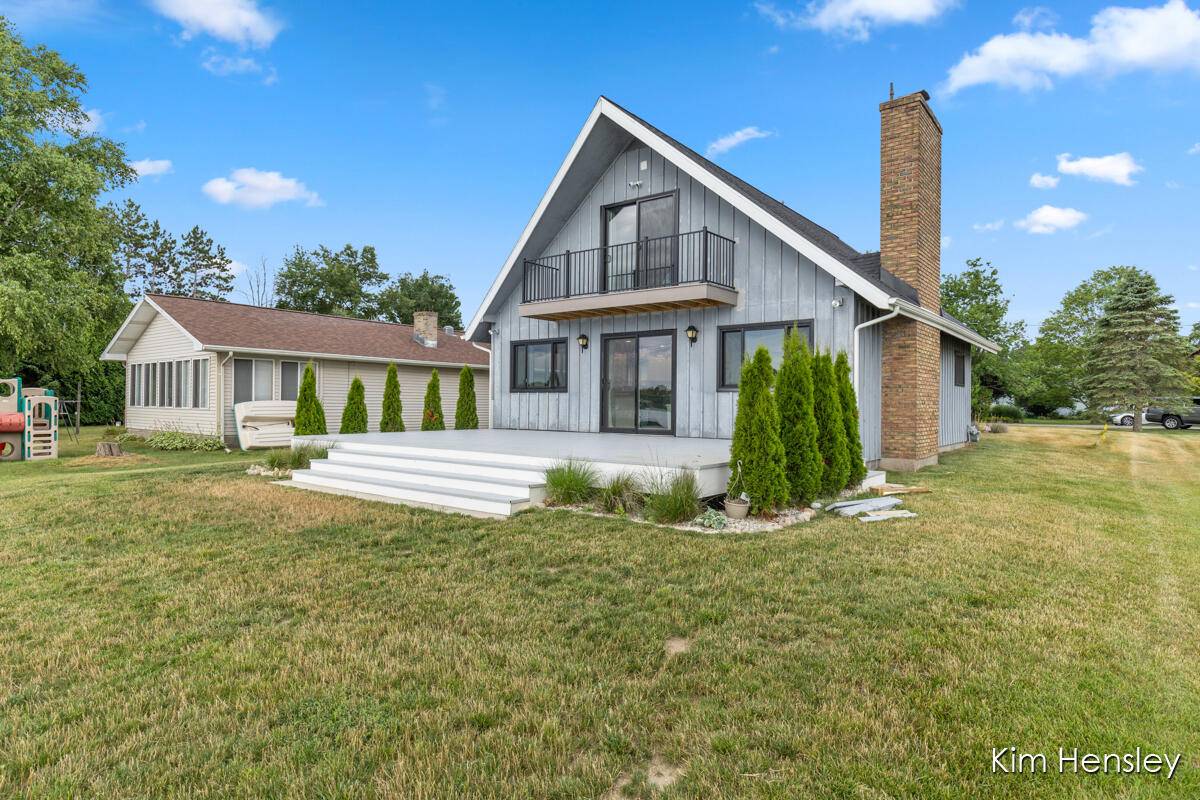 Howard City, MI 49329-9581,8686 Tecumseh Trail