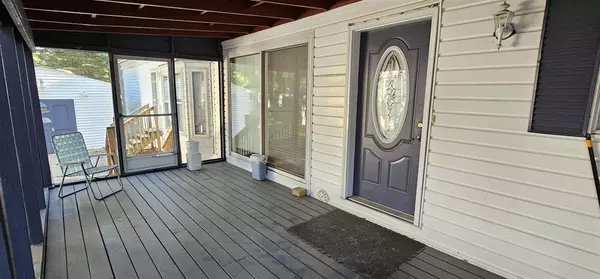 Muskegon, MI 49442,4927 winesap Drive
