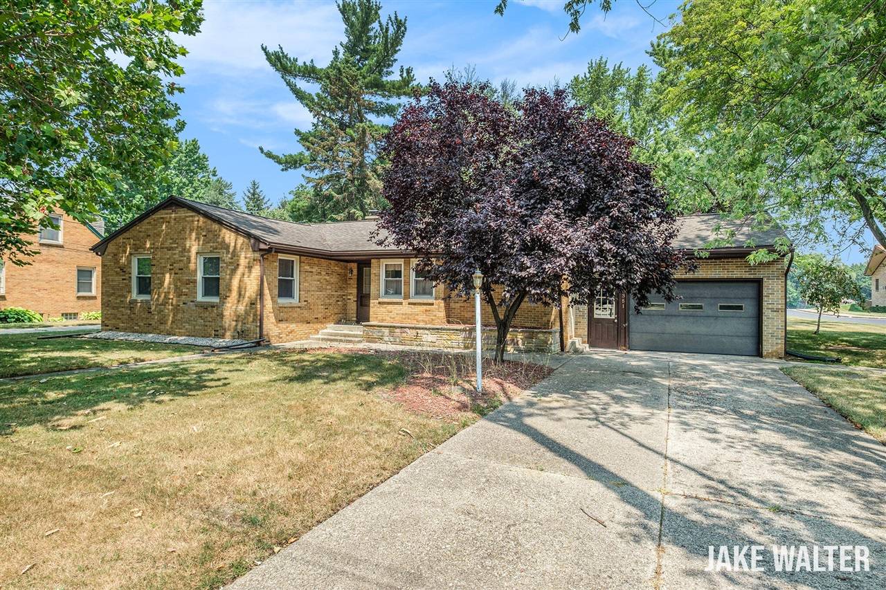 4351 40th Street, Grandville, MI 49418