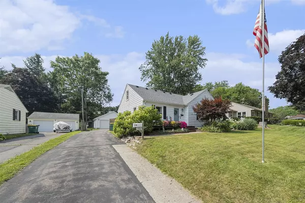 Saline, MI 48176,206 W McKay Street