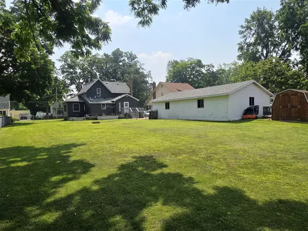 Lake Odessa, MI 48849-1024,809 6th Avenue