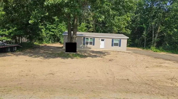 57907 James Drive, Three Rivers, MI 49093