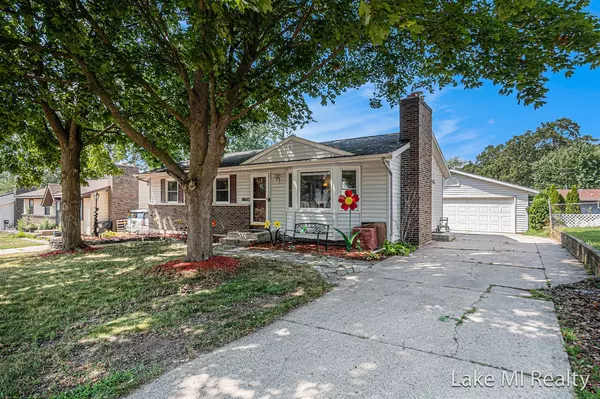 2521 Chassell Street, Wyoming, MI 49519-4567