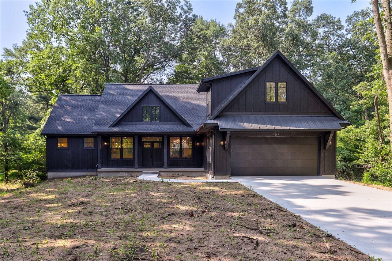 6264 Chippewa Avenue, Saugatuck, MI 49453