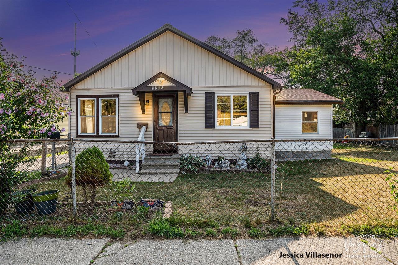 2813 Longstreet Avenue, Wyoming, MI 49509-2921