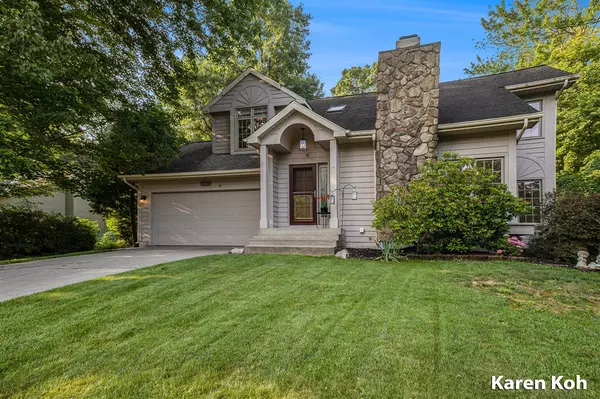 5268 E Woodmeade Court, Ada, MI 49301-3819