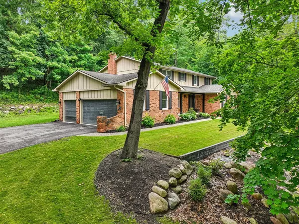 Brighton, MI 48116-7716,6047 Sundance Trail