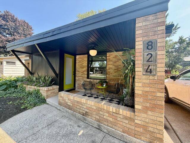 824 W 24th Street, Holland, MI 49423-4576