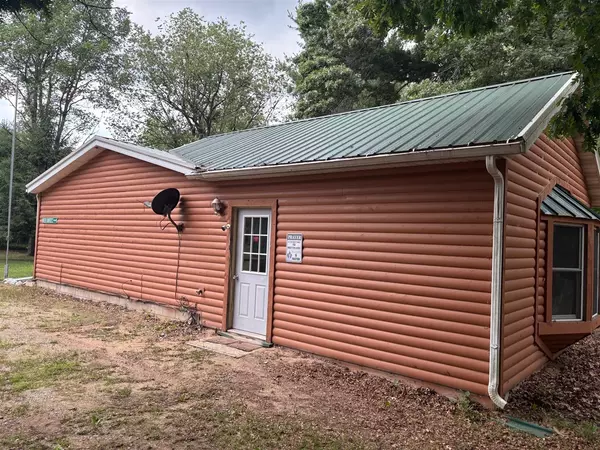 White Cloud, MI 49349,4475 E E Waldo Lane Lane