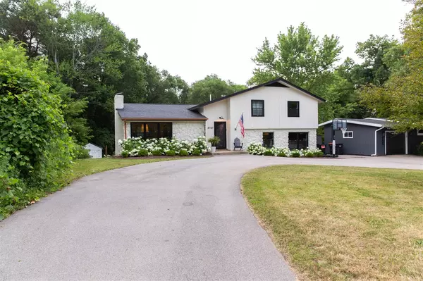 4747 Burton Street, Grand Rapids, MI 49546