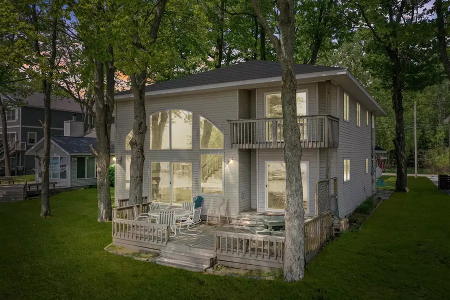 7579 W White Birch Avenue, Lake City, MI 49651