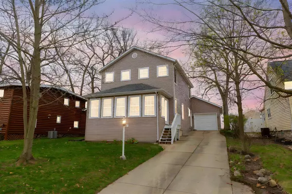23671 S Shore Drive, Edwardsburg, MI 49112-8525