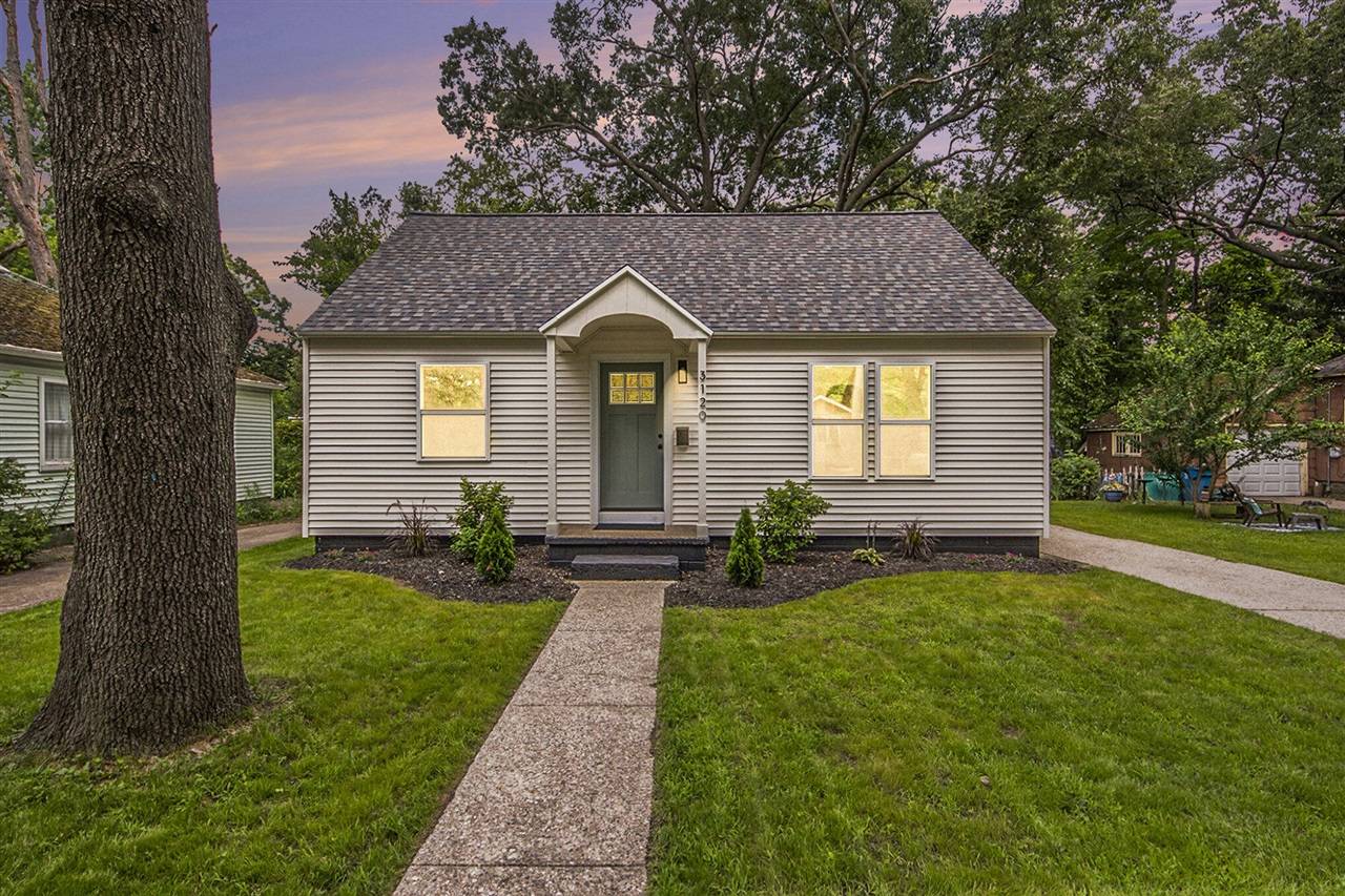 3120 Mona Street, Muskegon Heights, MI 49444-2722