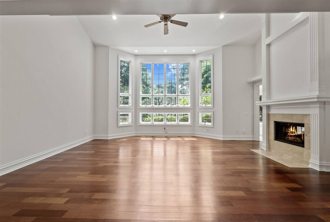 Bloomfield Hills, MI 48302-1347,1695 Standish Court