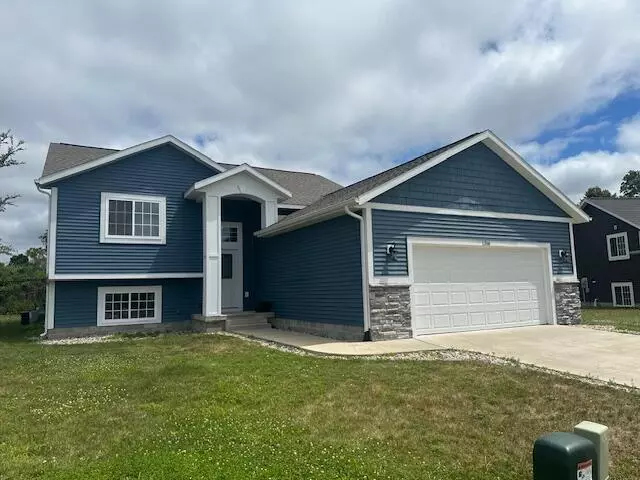 1316 Waters Edge Court, Whitehall, MI 49461-1281