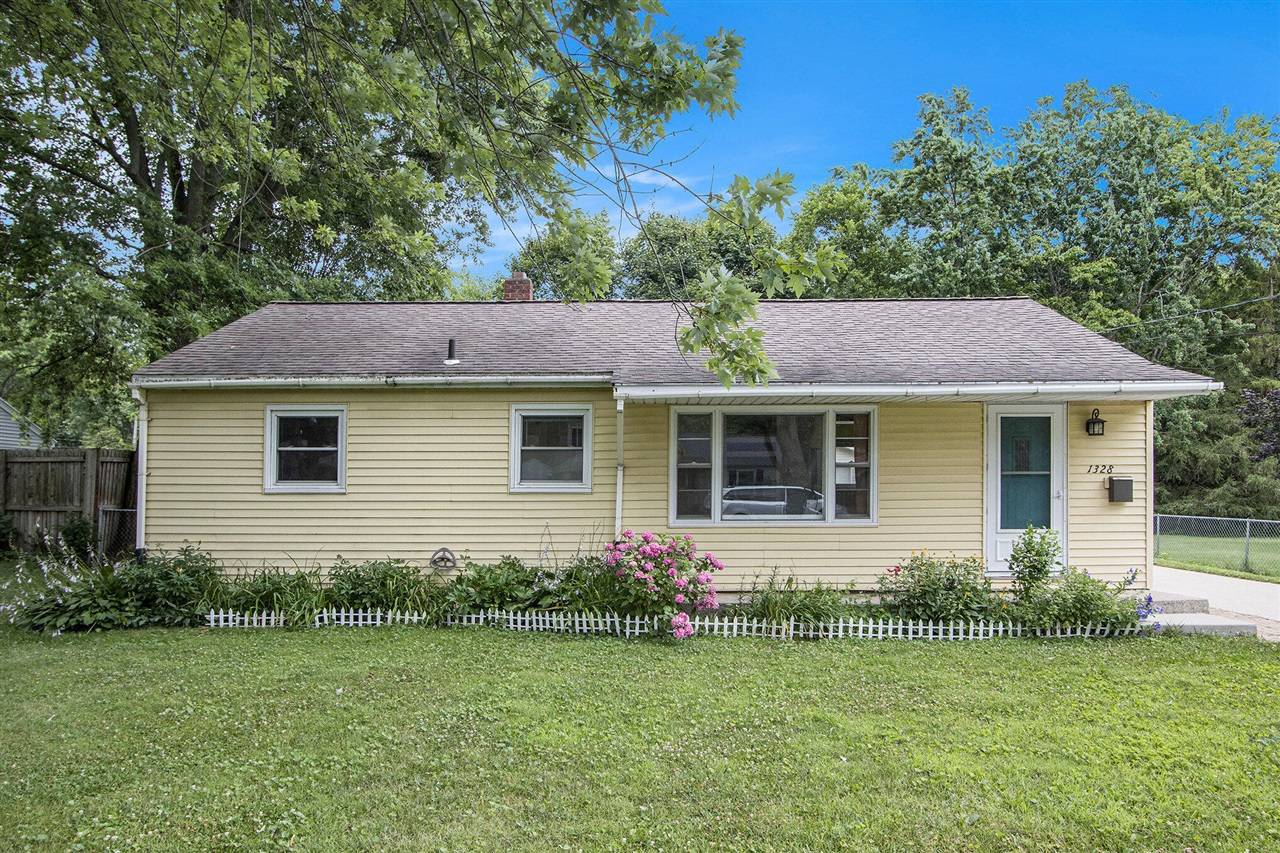 1328 Seminole Street, Kalamazoo, MI 49006-2045