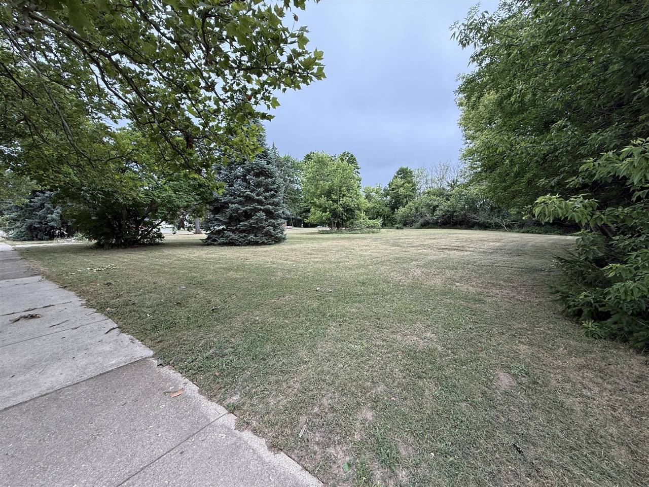 1229 44th Street, Grand Rapids, MI 49508-4601