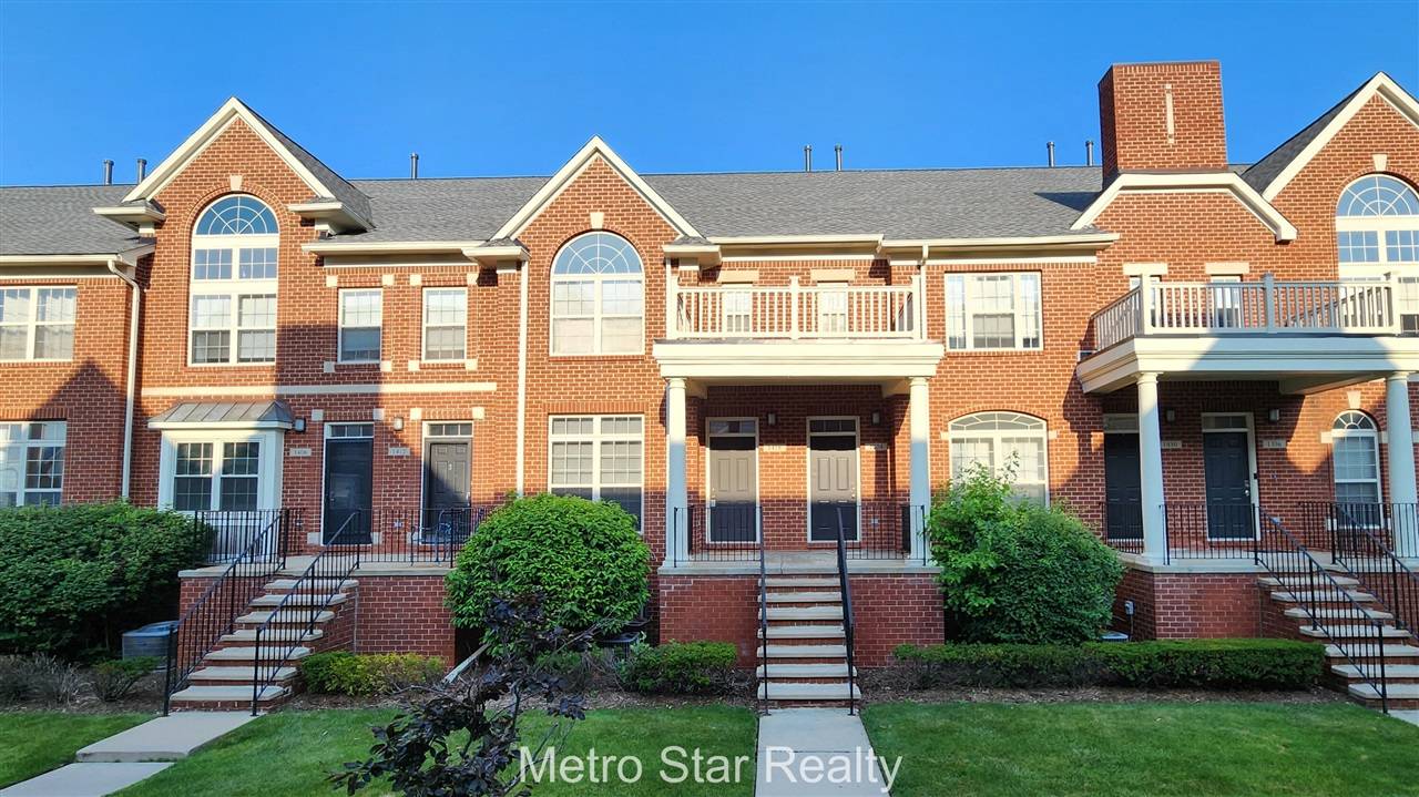 1418 Ashford Court, Troy, MI 48084-7060