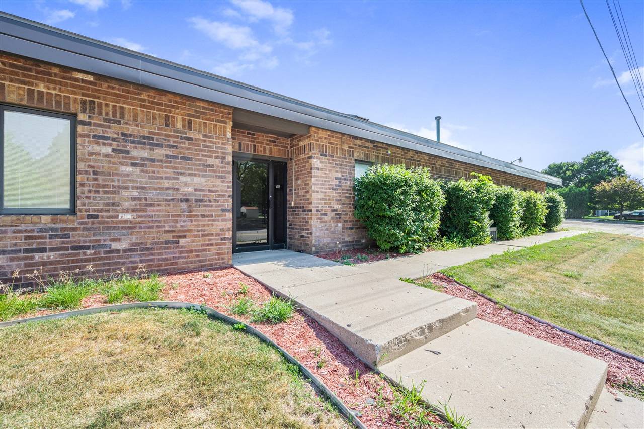 1215 Maple St, Big Rapids, MI 49307