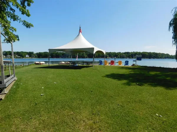 48893 Main Street, Lawrence, MI 49064
