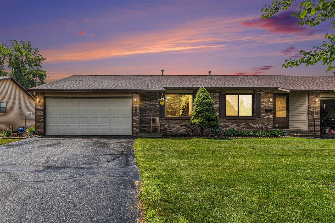 2950 Porter Court, Grandville, MI 49418