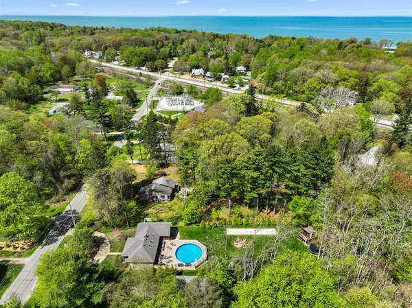 Lakeside, MI 49116,8633 East Road