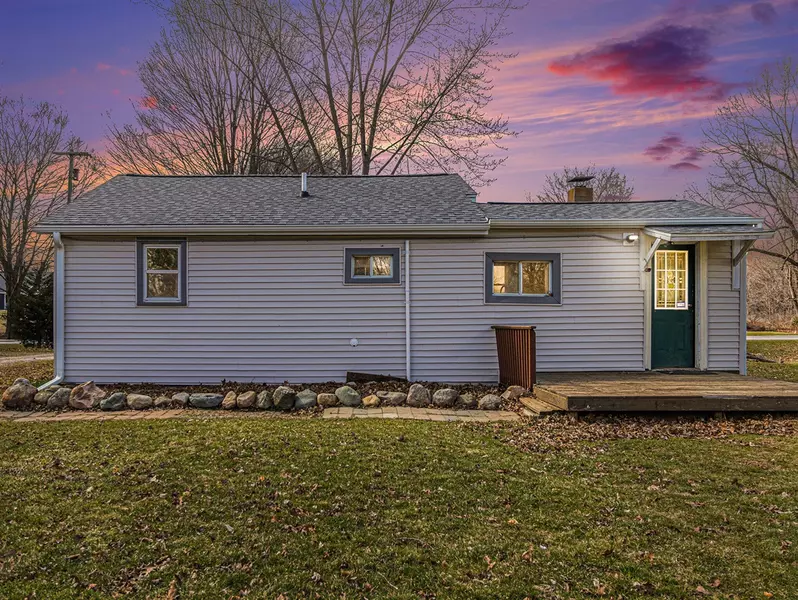 17852 23 Mile Road, Marshall, MI 49068-9324