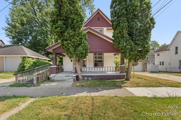 246 Powell Street, Grand Rapids, MI 49507-1176