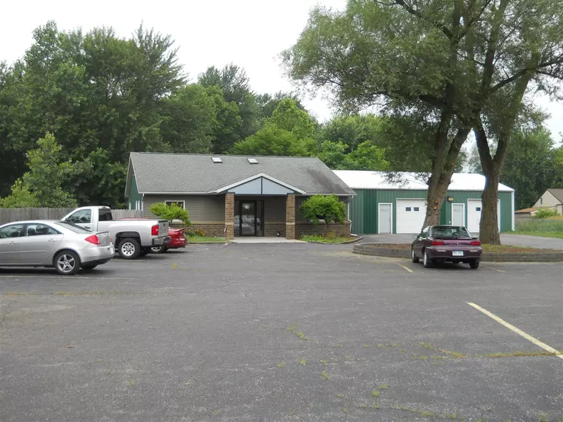 3614 Lake Street, Kalamazoo, MI 49048-3312