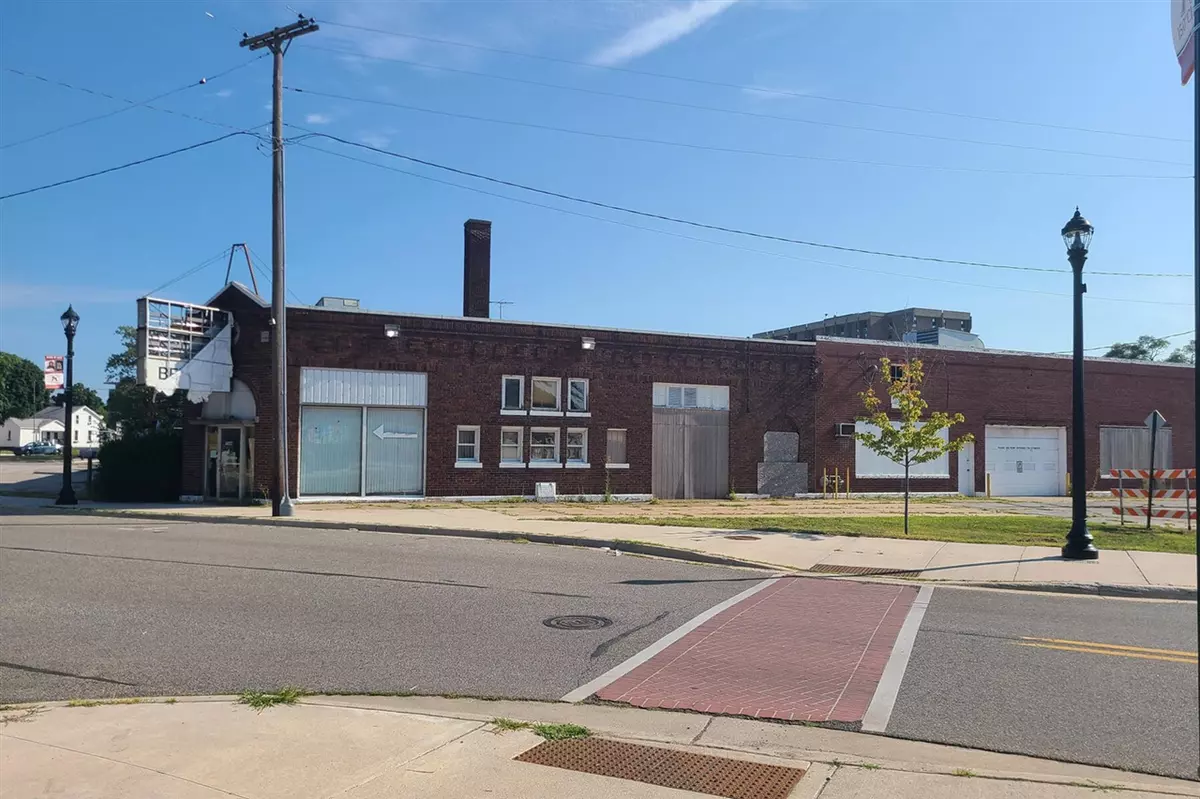 Muskegon, MI 49441-2076,1144 3rd Street