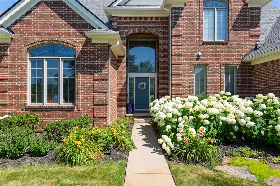 51180 Park Pl Drive, Northville, MI 48167