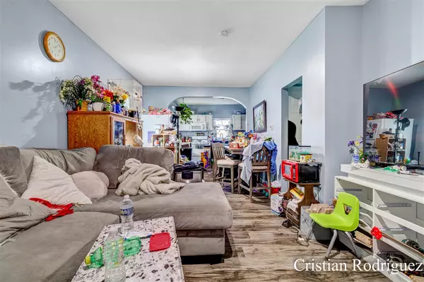 Grand Rapids, MI 49503,513 Crofton Street