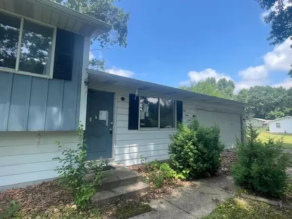 Three Rivers, MI 49093,938 Clausen Avenue