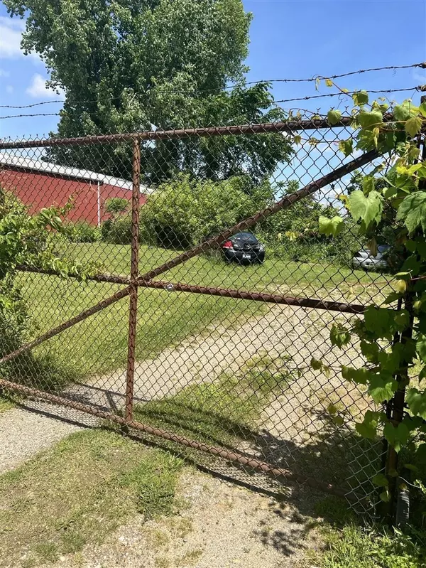 Watervliet, MI 49098,233 N M 140