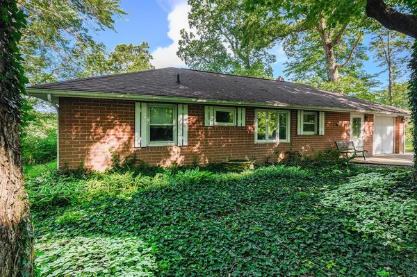 22975 Pine Lake Road, Battle Creek, MI 49014-9764