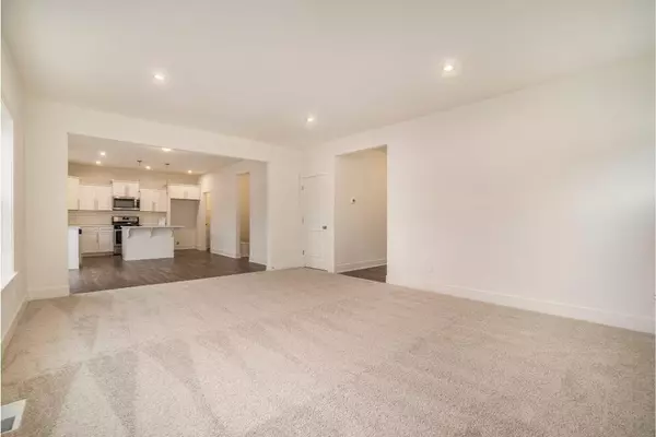 Alto, MI 49302-8990,7951 Snow View Drive