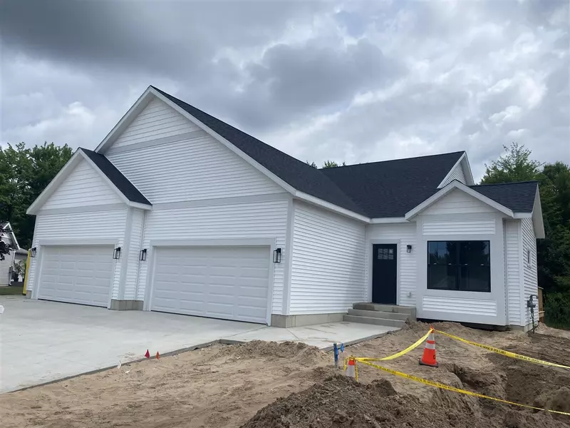 7118 Kerrie Lane, Norton Shores, MI 49456